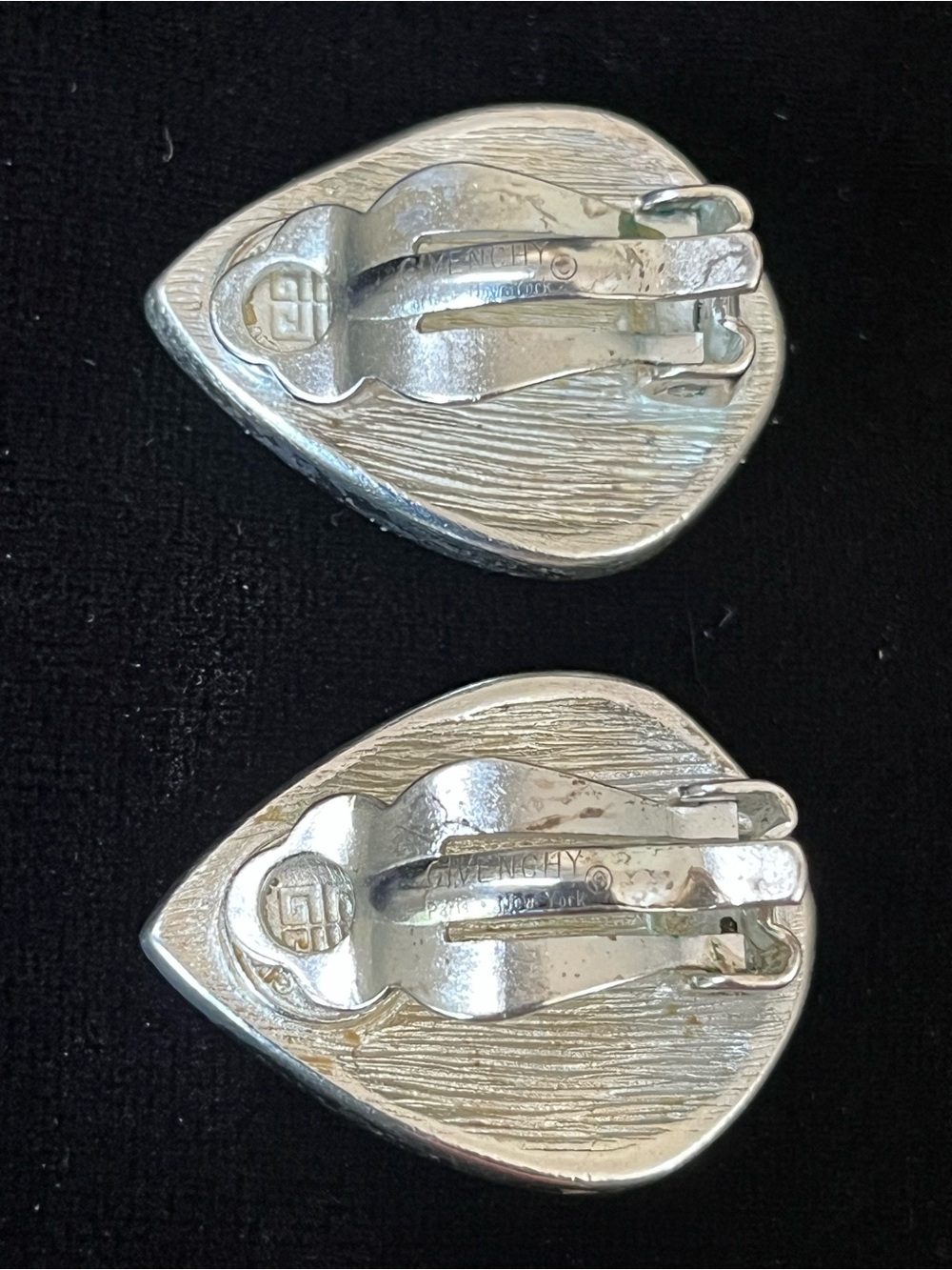 GIVENCHY 1980s Runway Enamel Cabochon Clip-On Earrings, Signed 1753 - Picture 5 of 6